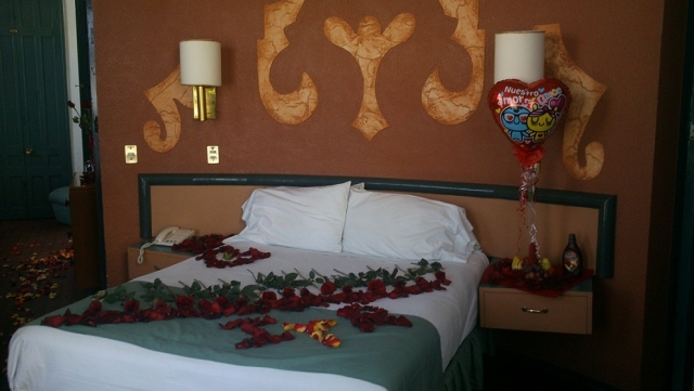  Romantic packages 